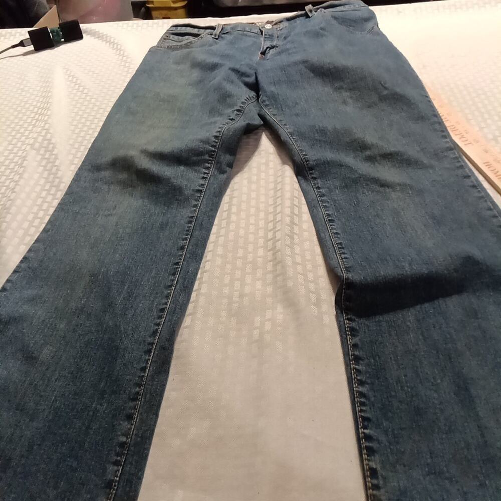 Levis Womens 550 Jeans Size 12 Medium Relaxed Boot Cut